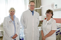 Das Palliativteam (v.r.): Susanne Knäpper (Stationsleitung Station 11), Dr. Michael Pohl (Oberarzt Medizinische Klinik) und Dr. Christina Köpping-Segerling (Assistenzärztin Medizinische Klinik)